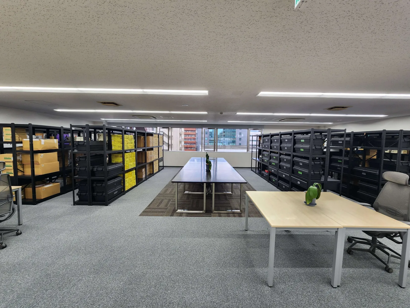 （写真は弊社自慢のフロントヤードです）