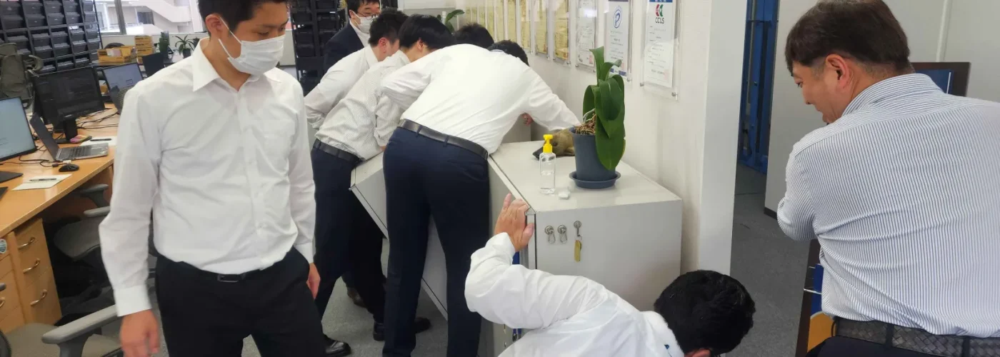 心は1つ!みなで同じ挙動をします。