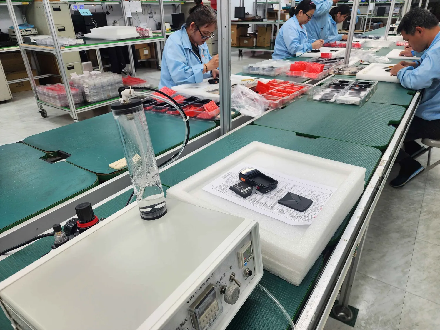 業務提携しているVALTECさんの台湾工場の様子です。